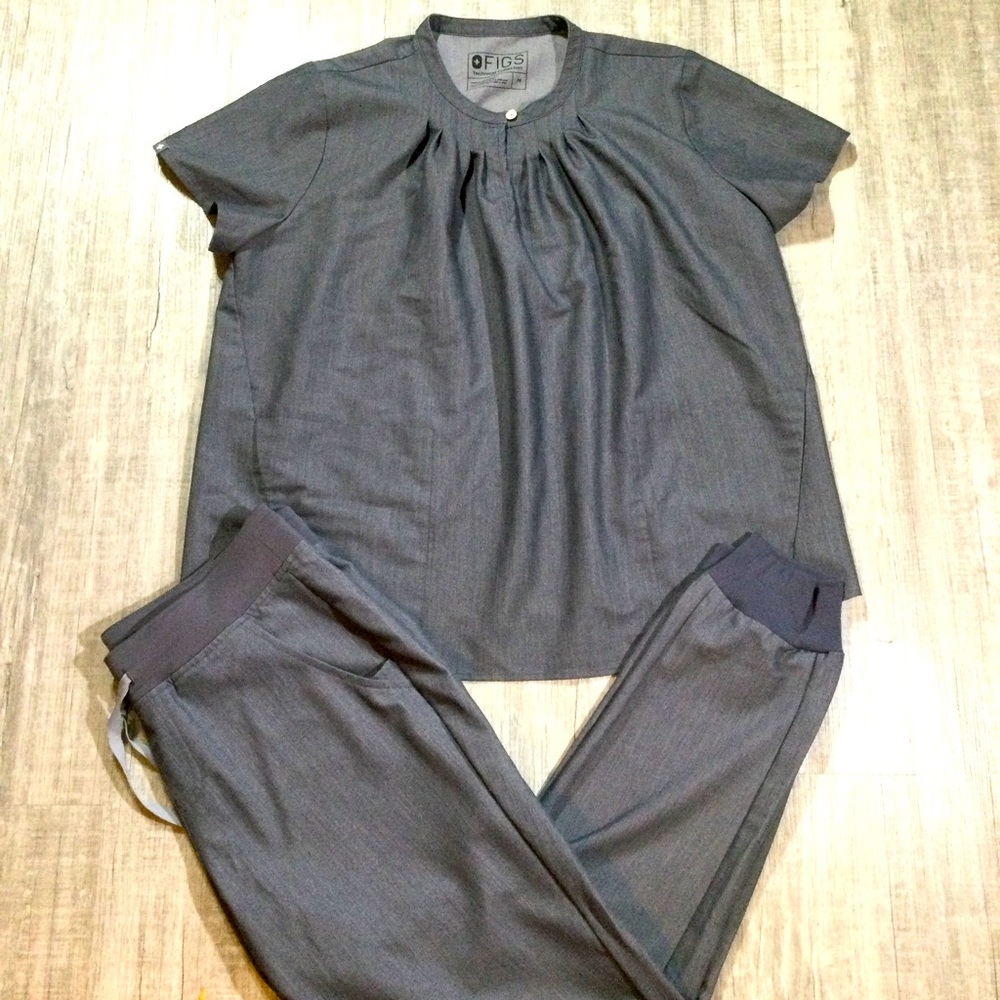 Figs Scrub Set